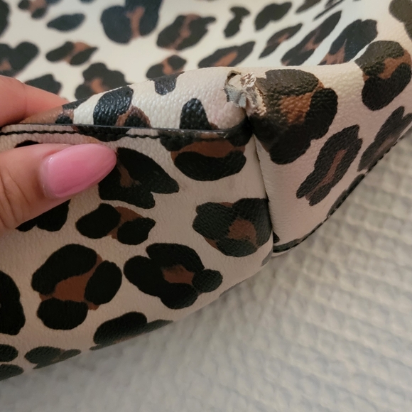 Used Leopard Print Tory Burch Tote - Picture 2 of 7